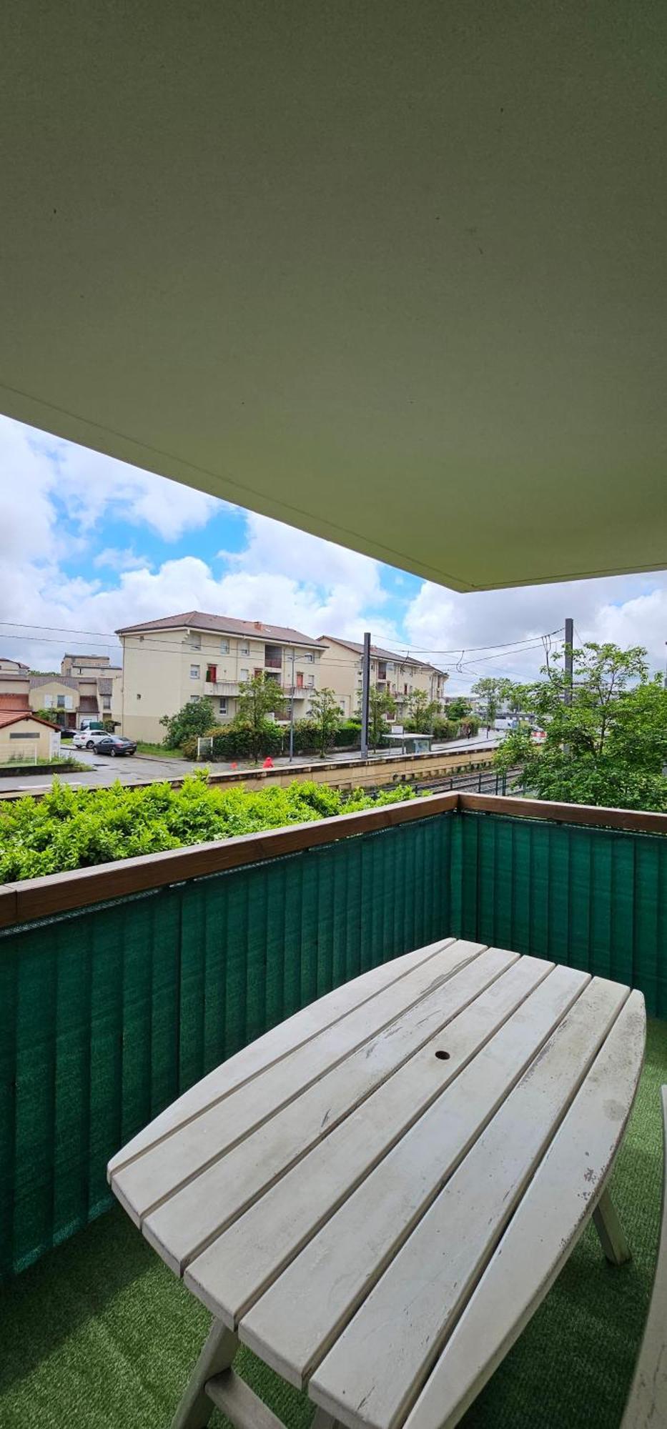 Le Cocon De Soie Superbe T3 A Vaulx En Velin公寓 外观 照片